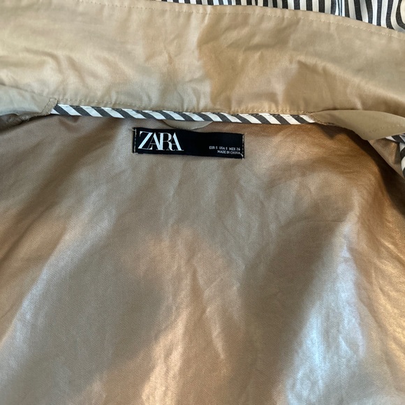 Zara Hooded Rain Jacket - Picture 5 of 11